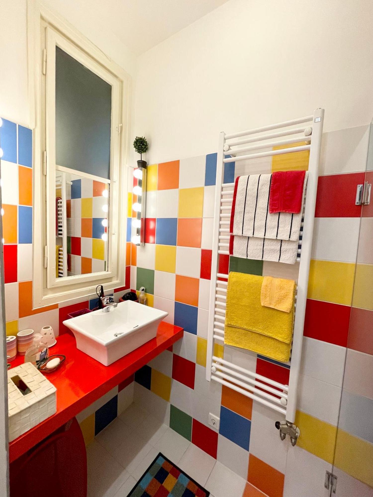 Rainbow Pearl Apartment At St Stephen' S Basilica ブダペスト エクステリア 写真