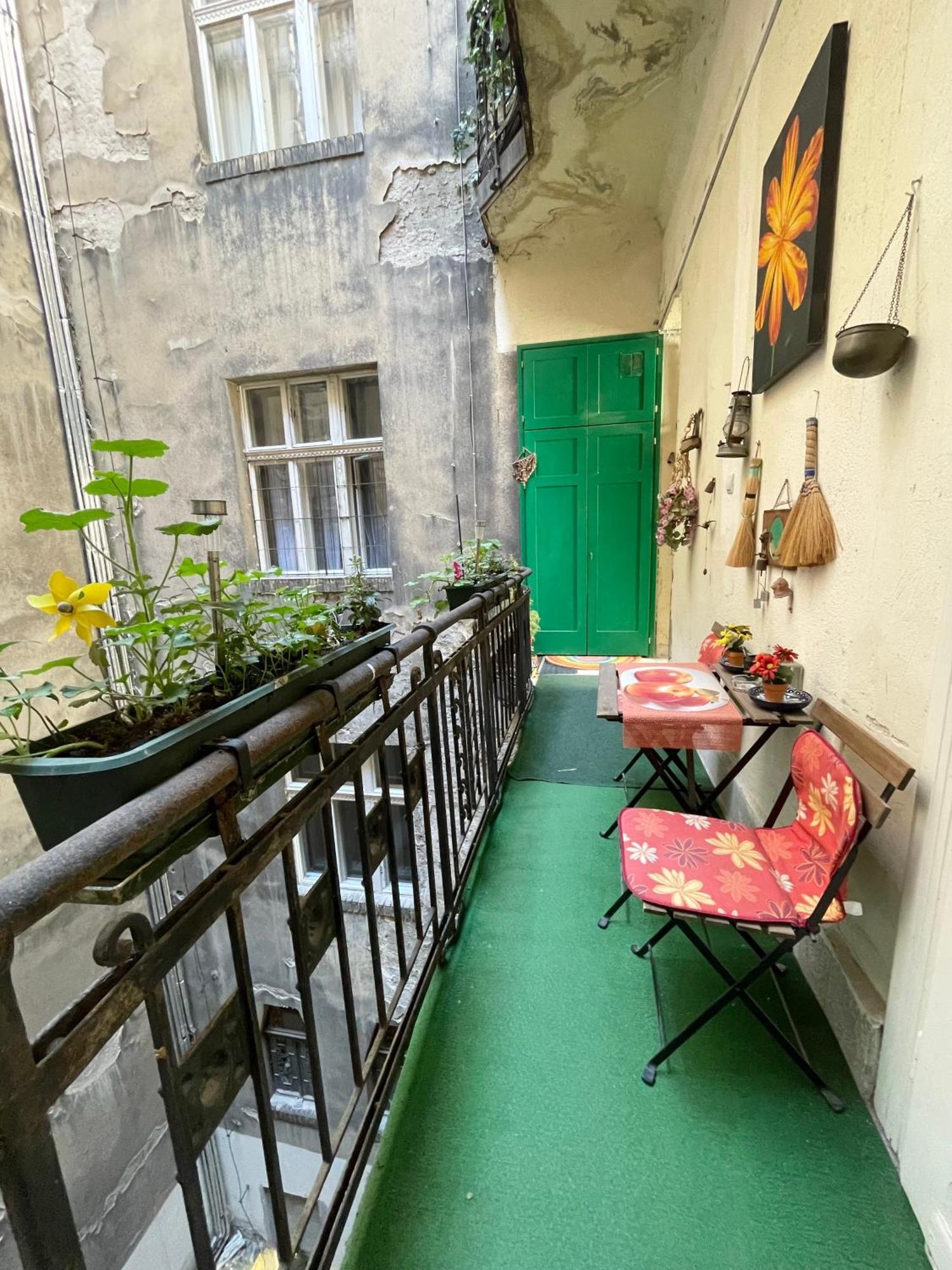 Rainbow Pearl Apartment At St Stephen' S Basilica ブダペスト エクステリア 写真