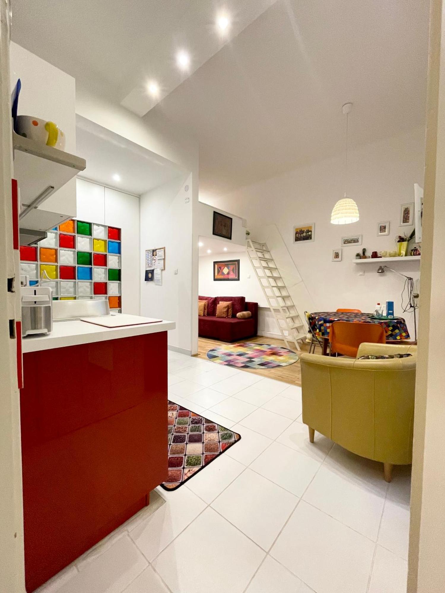 Rainbow Pearl Apartment At St Stephen' S Basilica ブダペスト エクステリア 写真