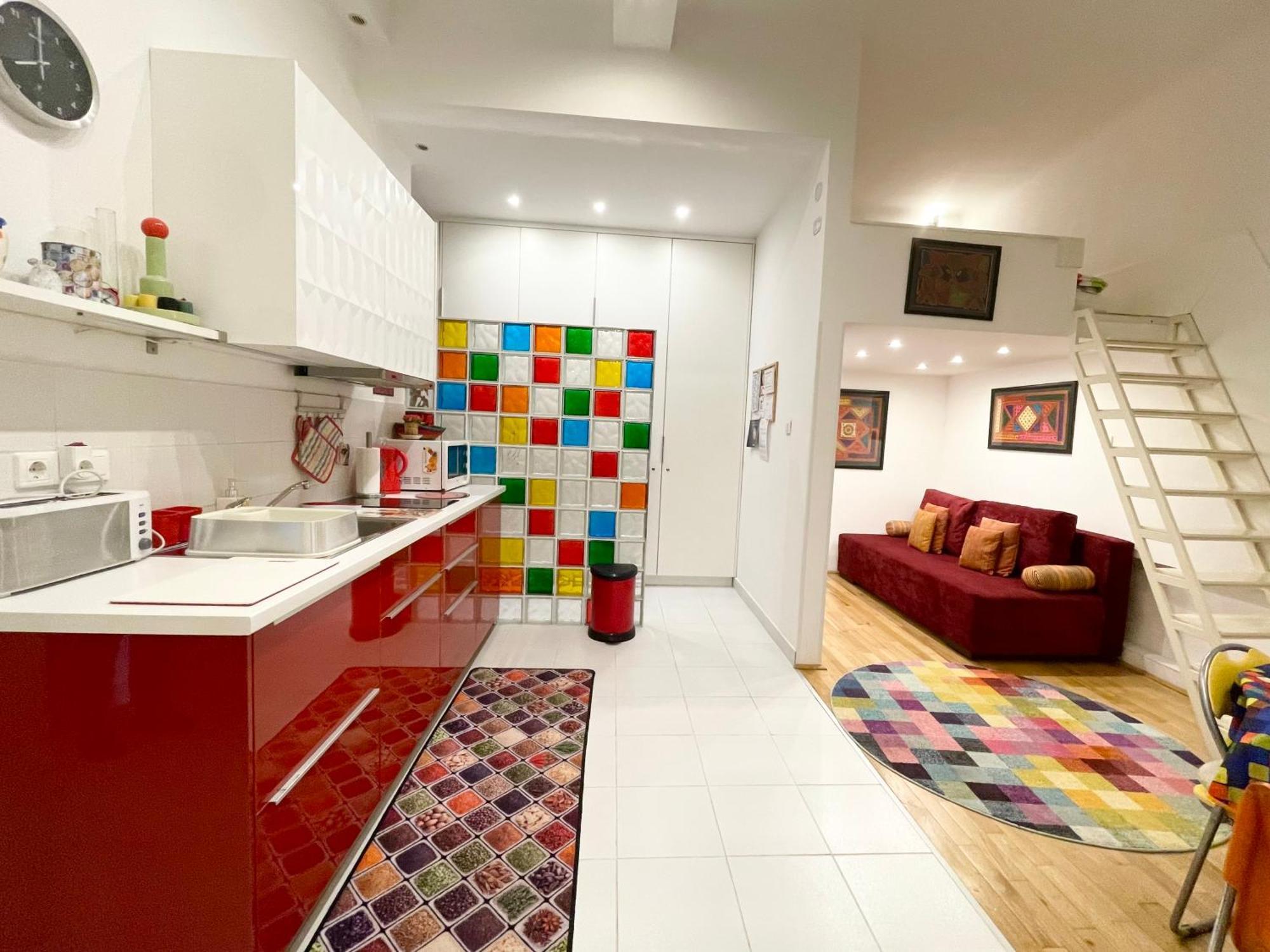 Rainbow Pearl Apartment At St Stephen' S Basilica ブダペスト エクステリア 写真
