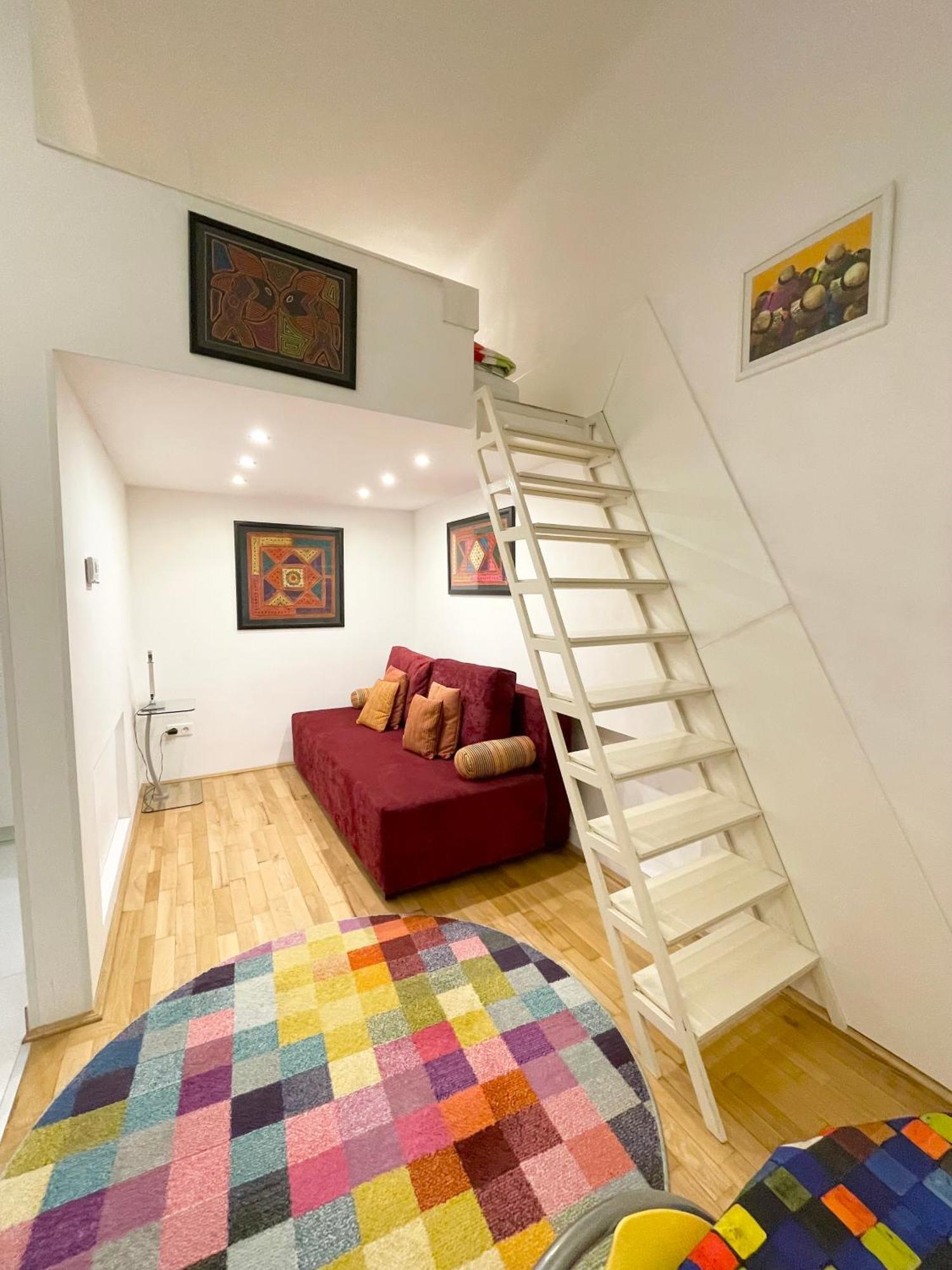 Rainbow Pearl Apartment At St Stephen' S Basilica ブダペスト エクステリア 写真